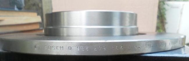Невентилируемый тормозной диск Рено Логан