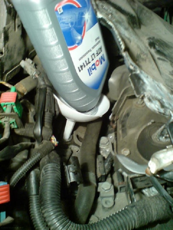 Замена масла в АКПП Peugeot 206 (DP0, AL4)