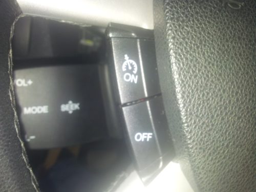 Установка кнопок круиз контроля Форд Фокус 2