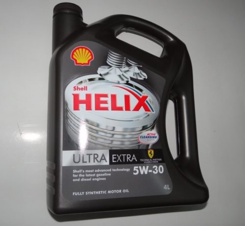 Оригинальное масло Shell Helix Ultra Extra 5W-30 для мотора автомобиля Фольксваген Поло седан